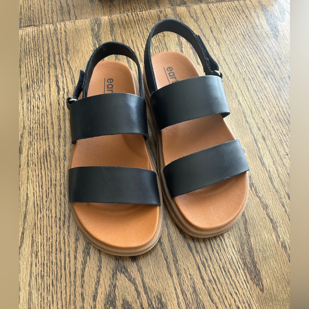 Leah Slingback Sandal (Women)
Earth® size 9
